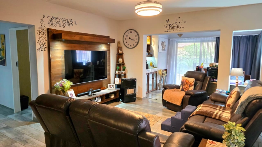 3 Bedroom Property for Sale in Waterval East North West